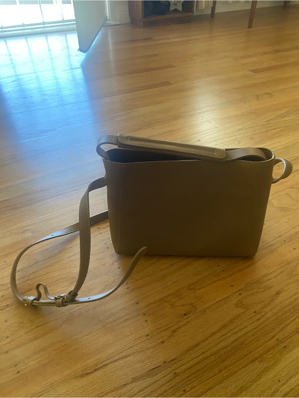 Flattered Hedda light brown  Leather Crossbody Bag